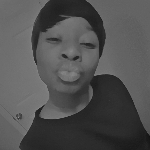 Meet your Posher, Kriss - Picture 1 of 1